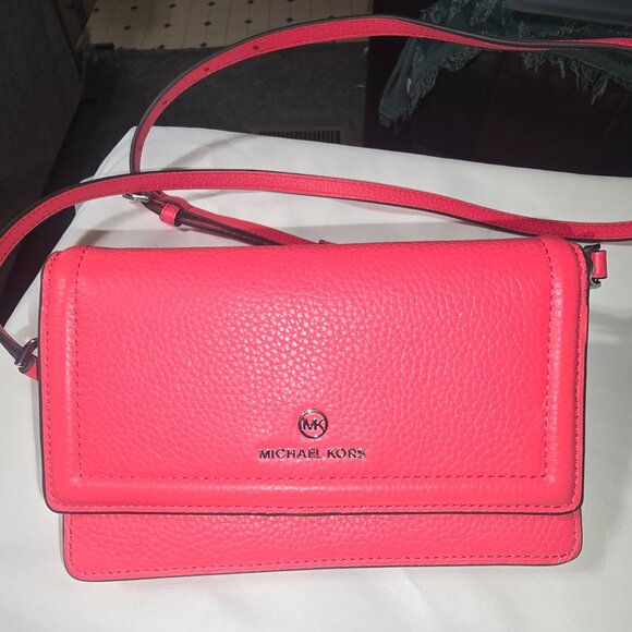 MICHAEL Michael Kors Jet Set Small Pebbled Leather Smartphone Convertible Crossb - Picture 1 of 6